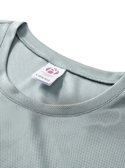 Men's Quick Drying Long Sleeved T-Shirt, 6 colors randomly selected