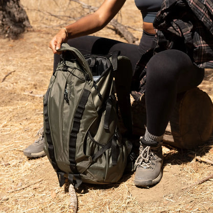 28L Green Hydration Backpack w/ 3L Reservoir